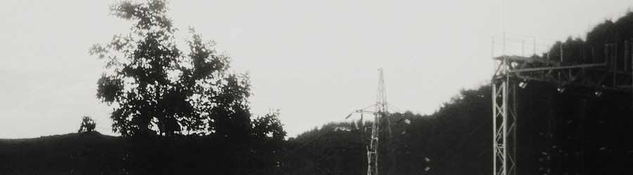 hopeless quiet [in loneliness alone]